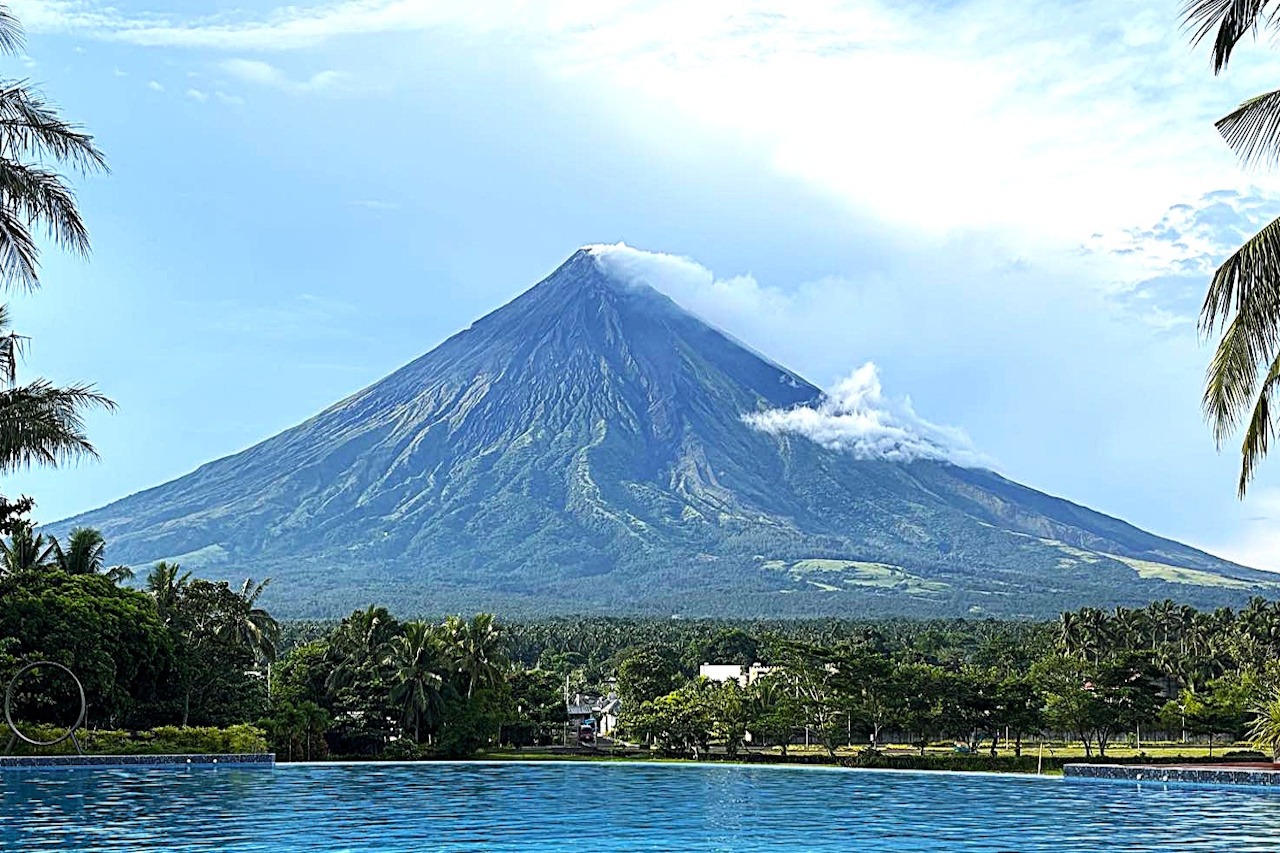 You are currently viewing Listening to Mayon’s Echoing Voice